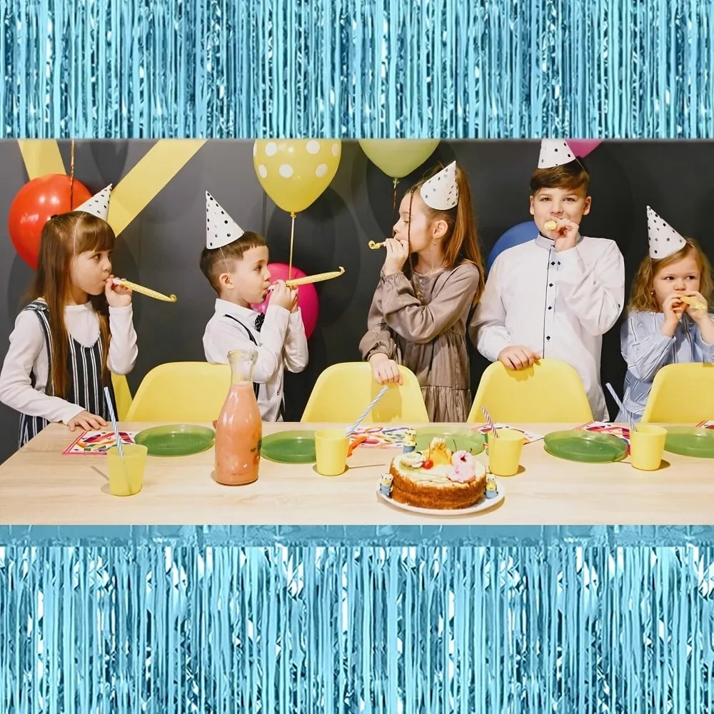 Summer Clothing Banner - 13개 라이트 블루 포일 프린지 테이블